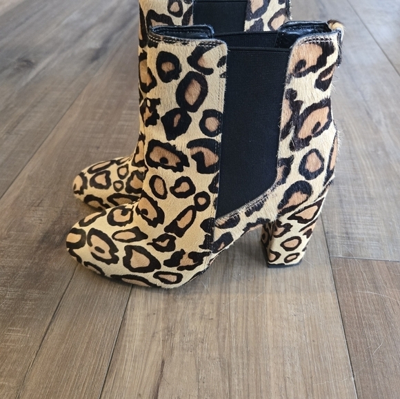 Sam Edelman Womens Case Leopard Animal Print Calf Hair Chelsea Ankle Boo… - Picture 8 of 14